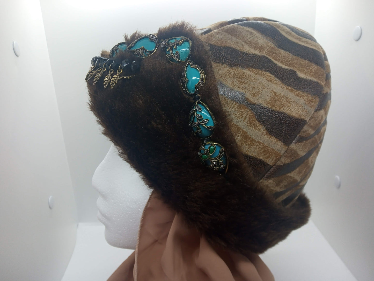 Female Ottoman Hatun Alp hat